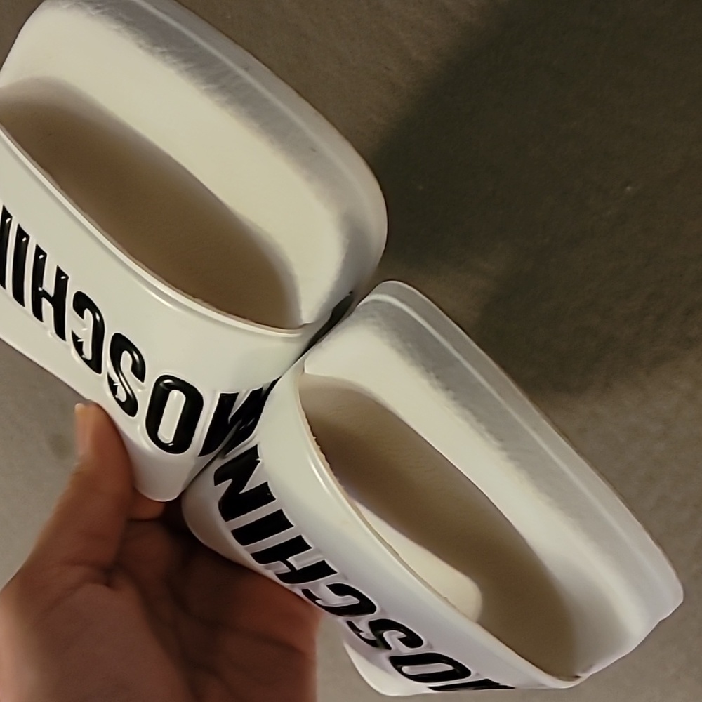 Moschino Slides - Picture 5 of 6